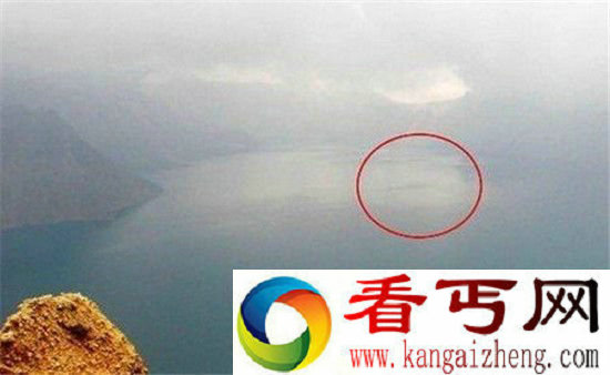 中国十大水怪聚集地:长白山天池水怪现真身