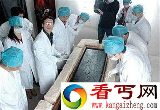 七星巨棺 庞大的棺材居然藏着失踪之谜?