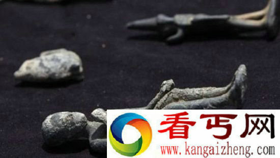 埃及海底现惊奇！竟发现埃及“艳后”宫殿