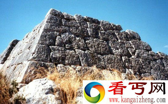 盘点十大神秘莫测的未解之谜 金字塔与三叶虫化石