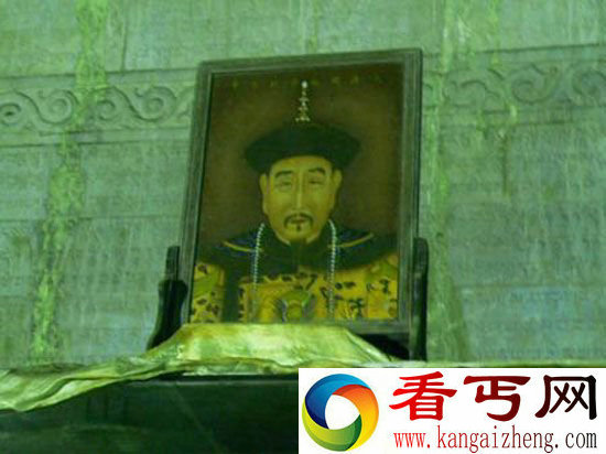 清朝大帝乾隆陵墓未解之谜裕陵三劫谜团