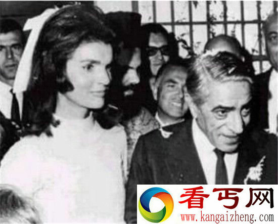 肯尼迪遇刺后 遗孀杰奎琳嫁给希腊船王之谜