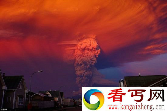 智利火山再度喷发 曾现神秘亮点疑似UFO