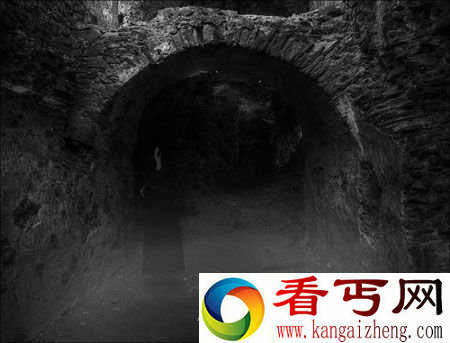 大脑幻觉?科学揭“鬼打墙”原理