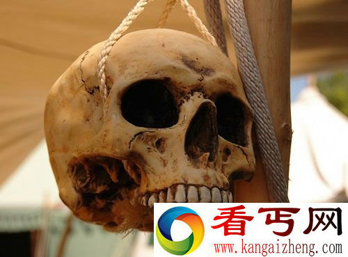 蒂布龙岛,金子和食人族