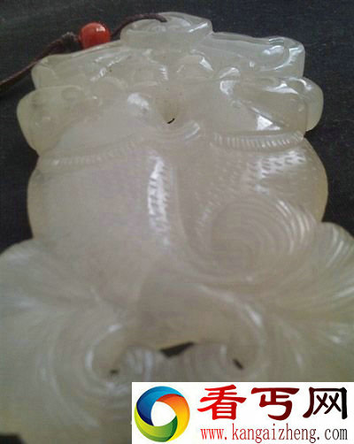 双鱼玉佩