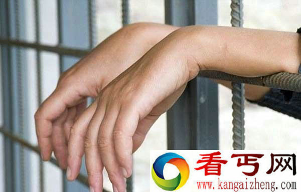 澳洲变性女小偷被关入男子监狱 4年遭强暴2000次