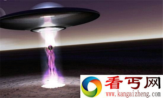 宇宙现成群UFO 疑奇异火球移动快速