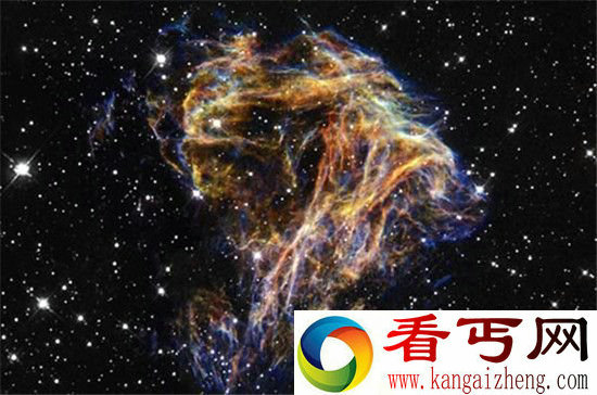 太阳系超质量黑洞太阳两千万倍 宇宙十大珍稀照片