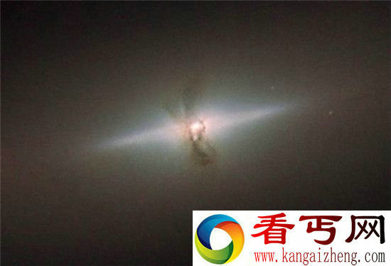 哈勃望远镜拍摄绚烂星系 不规则矮行星