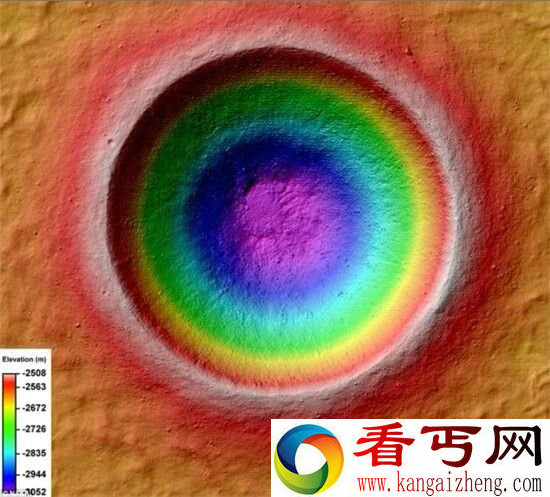 NASA公布月球六张绝密照片 陨石撞击月球瞬间