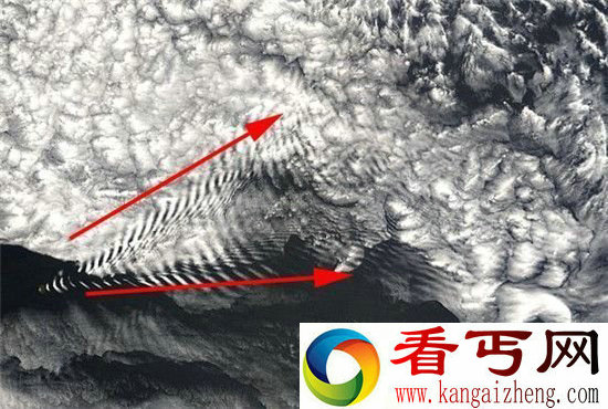 外星飞碟加速入侵地球?NASA卫星拍摄铁证
