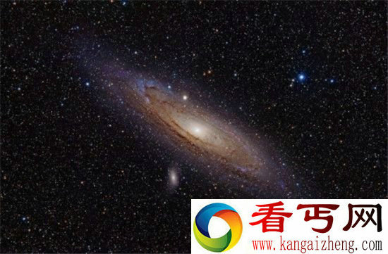 宇宙大爆炸最小黑洞小到肉眼竟观测不到