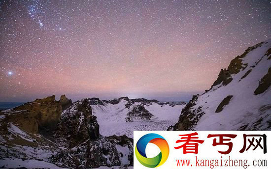 双子座流星雨来袭 长白山星空璀璨烂漫