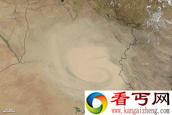 NASA卫星拍摄到中东沙尘暴漩涡