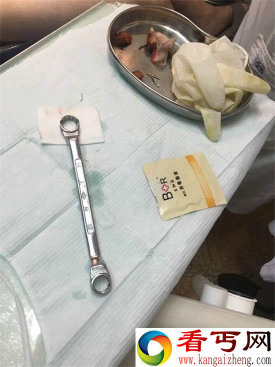 下体被扳手套住 网友我有个大胆的想法！