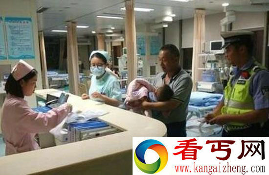两岁幼儿误食硬币民警深夜护送紧救医