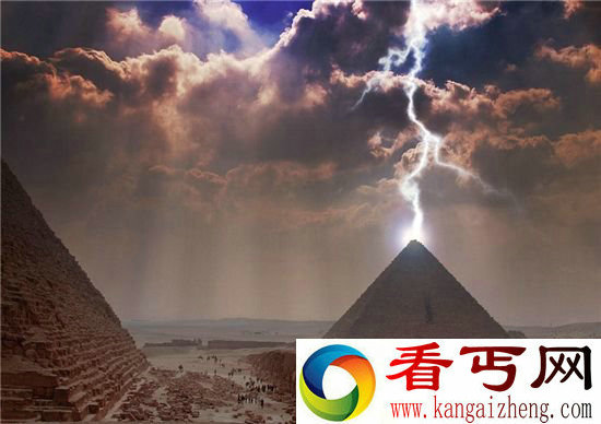 夭寿啊!世界这些知名建筑都被雷劈了