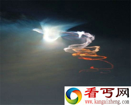 世界十大奇罕见的自然奇观 阿拉斯加彗星与极光