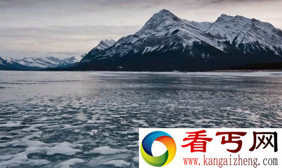 加拿大亚伯拉罕湖 冰封美丽景色如梦如幻