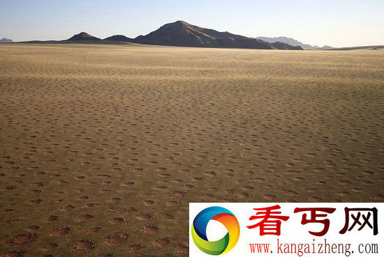 非洲荒漠惊现神秘精灵怪圈 疑似UFO降落点