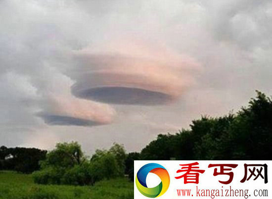 美国德州暴风雨后惊现飞碟云 外观酷似UFO