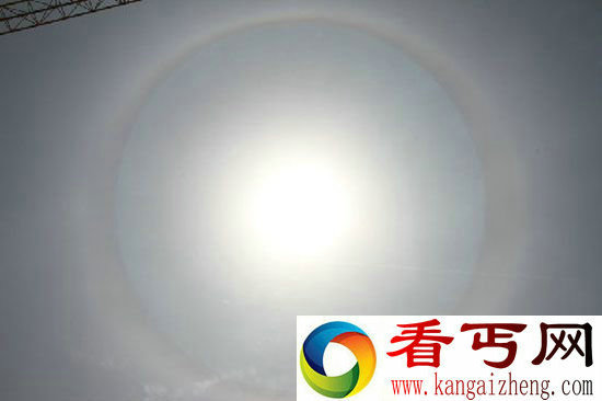 我国多地现日晕奇观 4环“圆晕”难得一遇