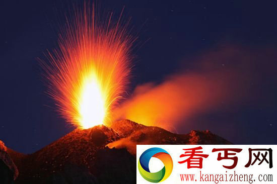 意大利斯特隆布利式火山喷发