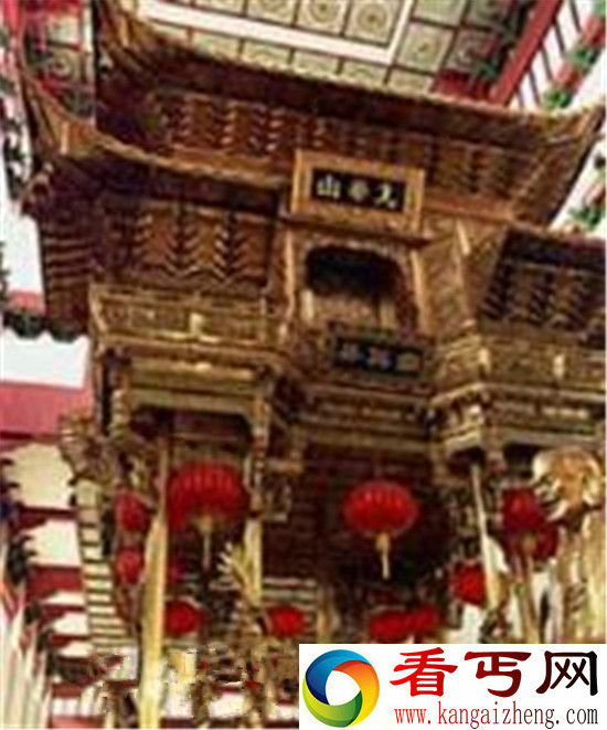 中国国宝“灵隐铜殿” 四佛像在日展览时被盗