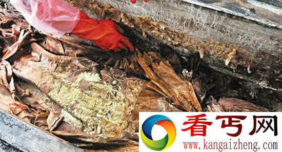 北京石景山惊现龙袍干尸 专家疑为顺治真身