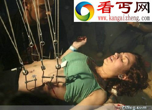 人体穿刺，重口味的大尺度的人体艺术（组图）