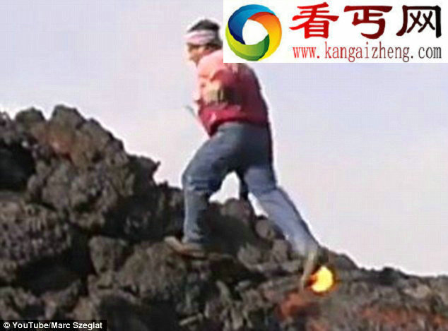 奇人！男子岩浆上跑步