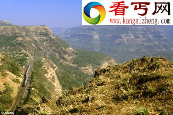 (图)恐龙死于火山喷发和陨石撞击双重灾难