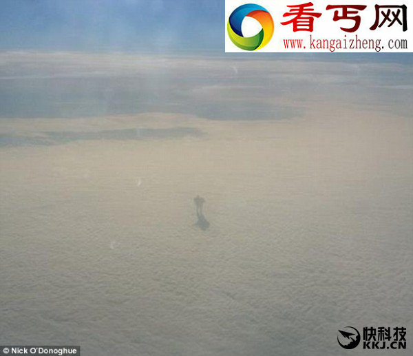 9000米高空发现神秘人影 外星人真的存在吗