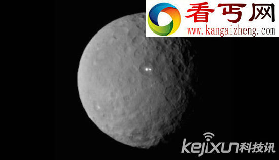月亮是外星人的基地外星人和UFO就在月球背面