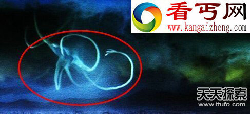 太空中有翼巨型生物 外星人存在铁证