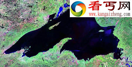 世界上最大的淡水湖（苏必利尔湖）
