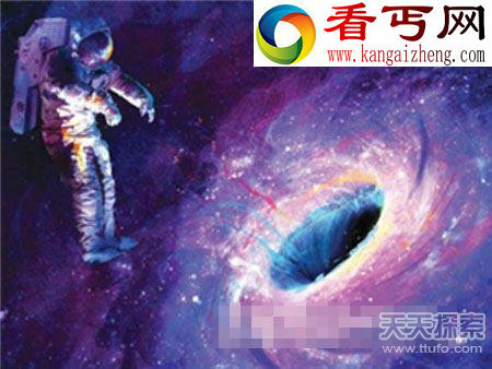 人类靠近黑洞会怎样？结局令人难以置信