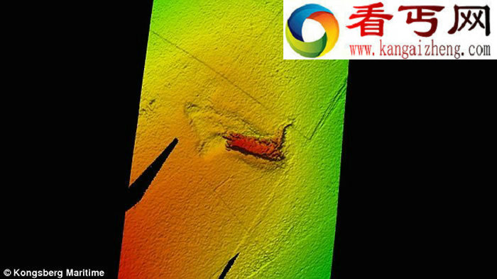 尼斯湖水怪搜寻者在尼斯湖湖底发现水怪模型