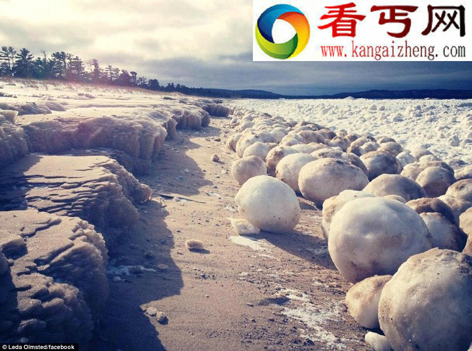 上百个神秘冰球惊现密歇根