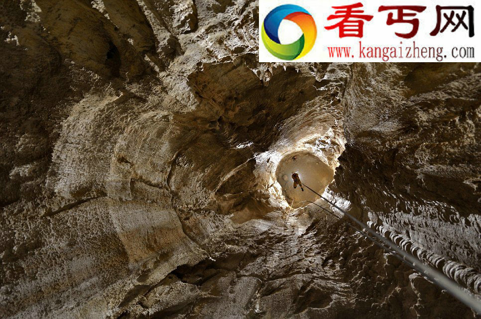 4000英尺深神秘奇异的地穴世界