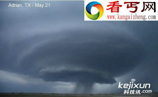 美国天空出现异相 巨型ufo来袭？