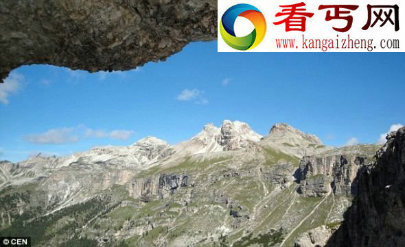 阿尔卑斯山的白云石山,它的形成要感谢地壳运动 1.28亿年前鱿鱼祖先身体长满钉状结构(图)