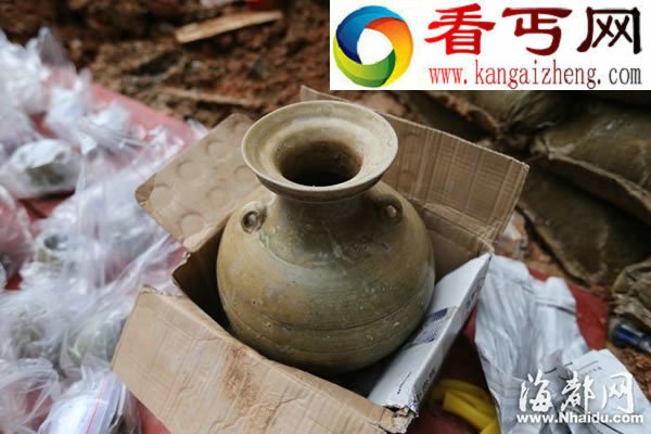 福州一小区建电梯挖出唐朝墓葬