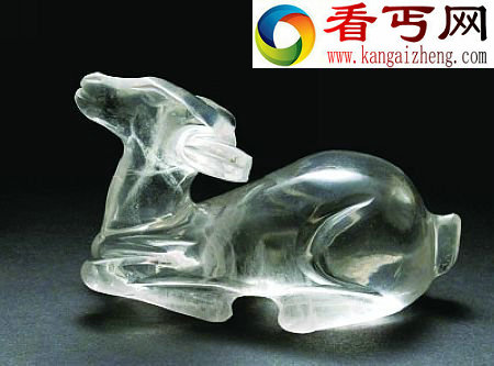 明鲁王朱檀墓出土水晶鹿镇纸(图)