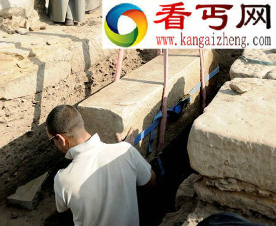 埃及发现“失踪法老”墓地 存在神秘石刻符号