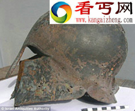 头盔的主人可能是一名希腊雇佣兵 以色列海底发现2600年前古希腊华丽铜头盔(图)