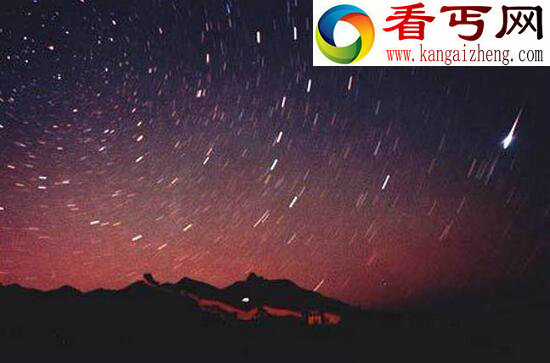 史上超全狮子座流星雨图片，唯美星空令人无限遐想