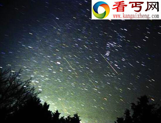 史上超全狮子座流星雨图片，唯美星空令人无限遐想