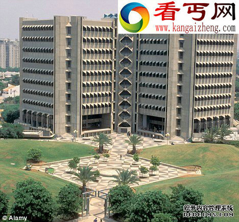 以科学家发现基因突变致少数人天生没有指纹